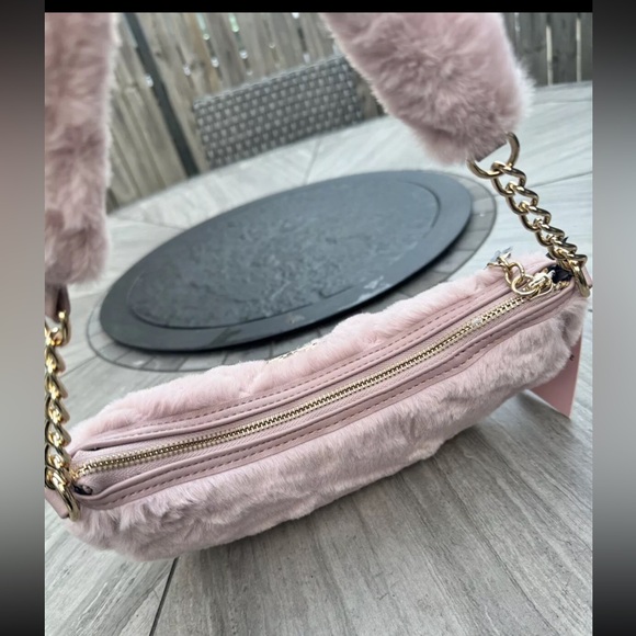 Juicy Couture  Let’s Get Cozy Shoulder Bag Dusty Blush  With Matching Wallet - Picture 4 of 8